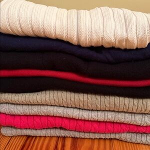 CASHMERE Women’s Size SMALL bundle of sweaters (worth over 1000 dollars)